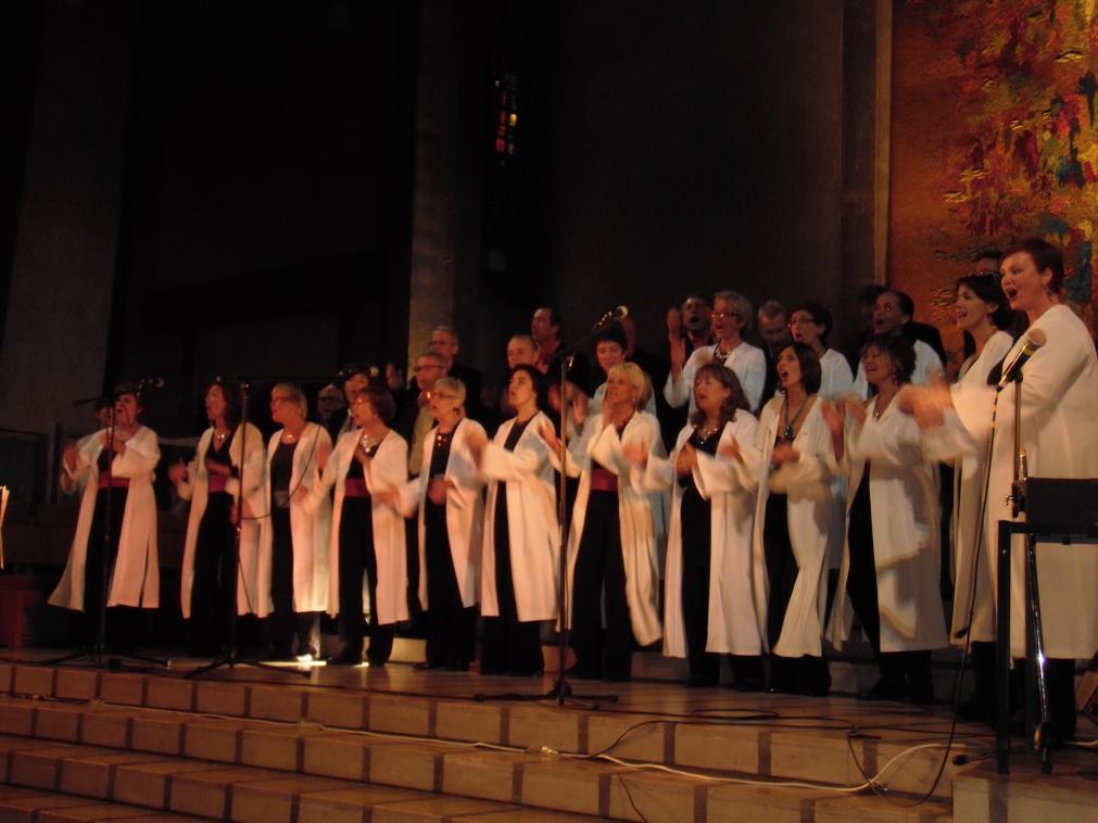 BEUZEVILLE: EGLISE SAINT-HELIER: Concert gospel du groupe vocal « Phaella »