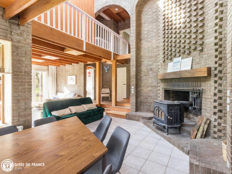 DE BRIQUES ET DE BROC