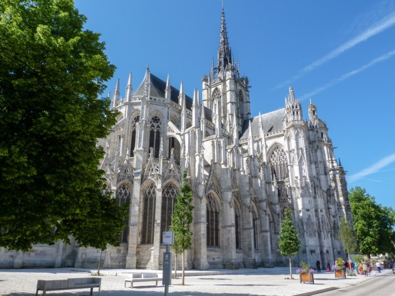 Cathédrale Notre Dame - Le Comptoir des Loisirs - Le Comptoir des Loisirs