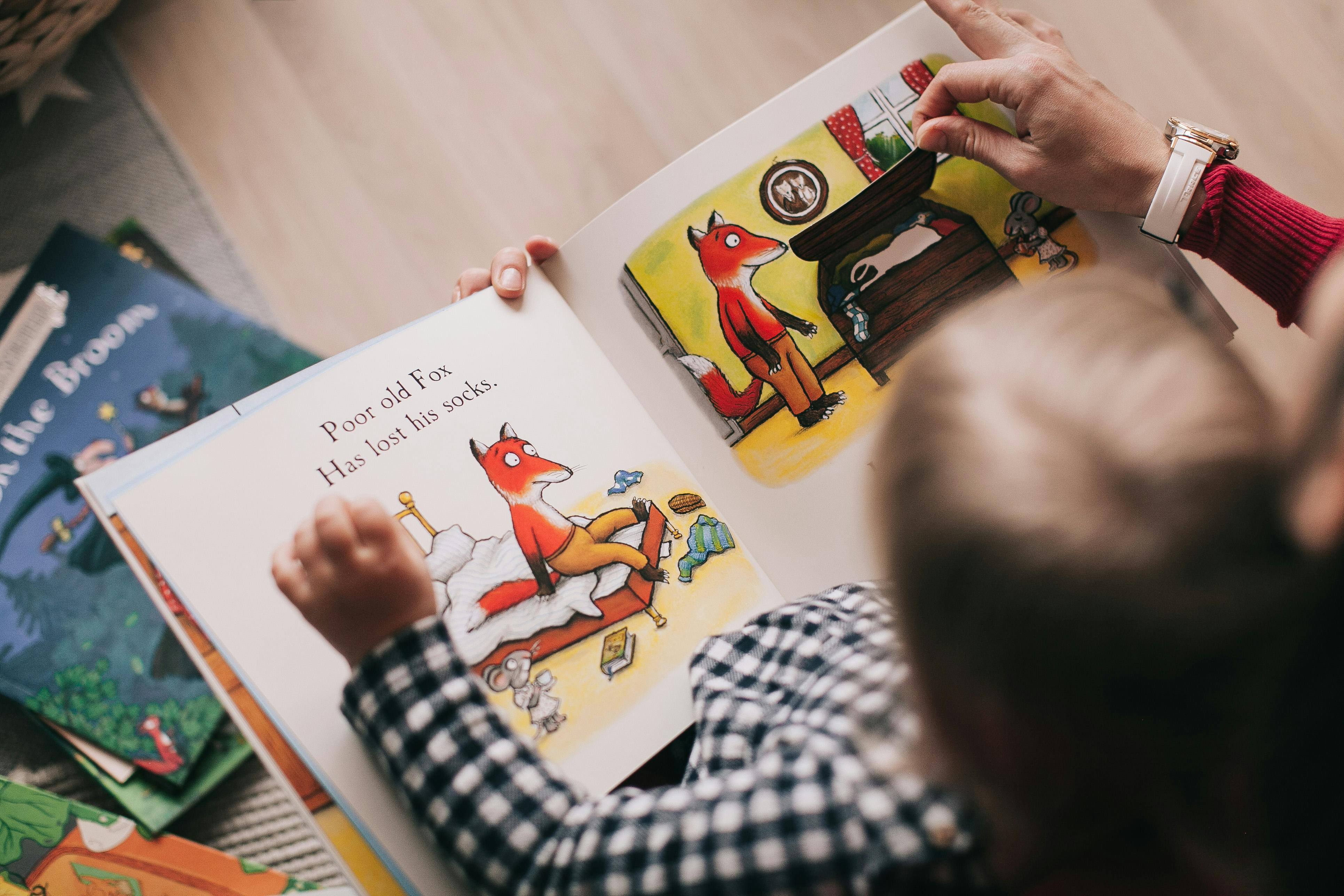 Lecture enfant (freepik)