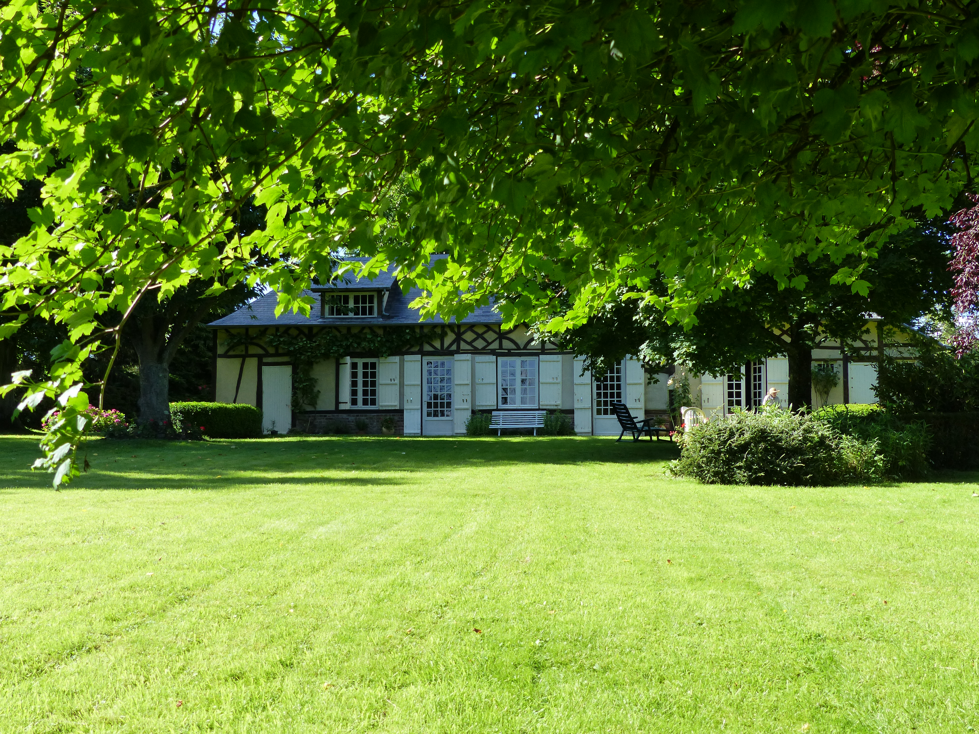 Orfea's home -  1, notre maison dans son écrin de verdure