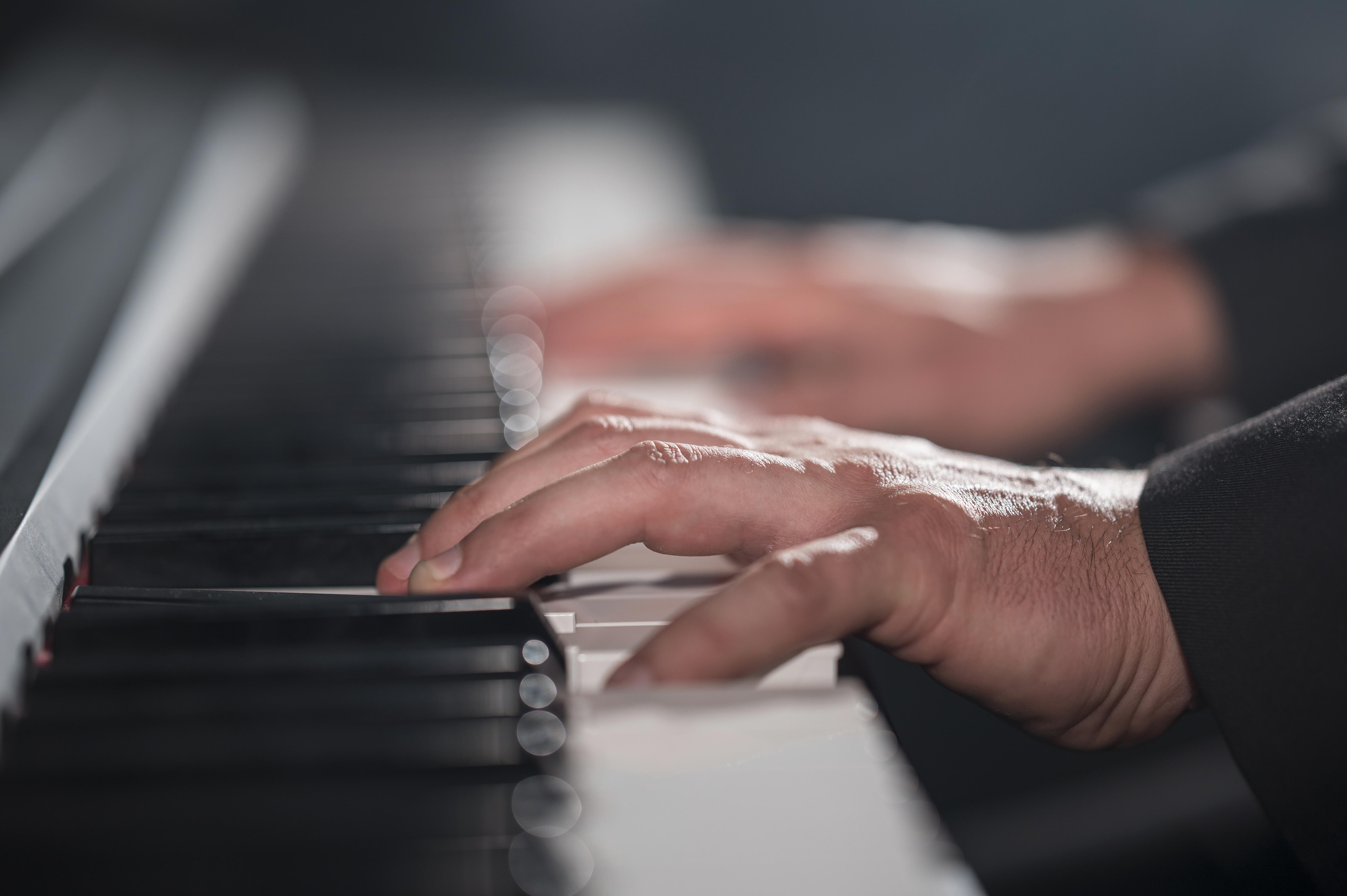 Piano 1 (freepik)