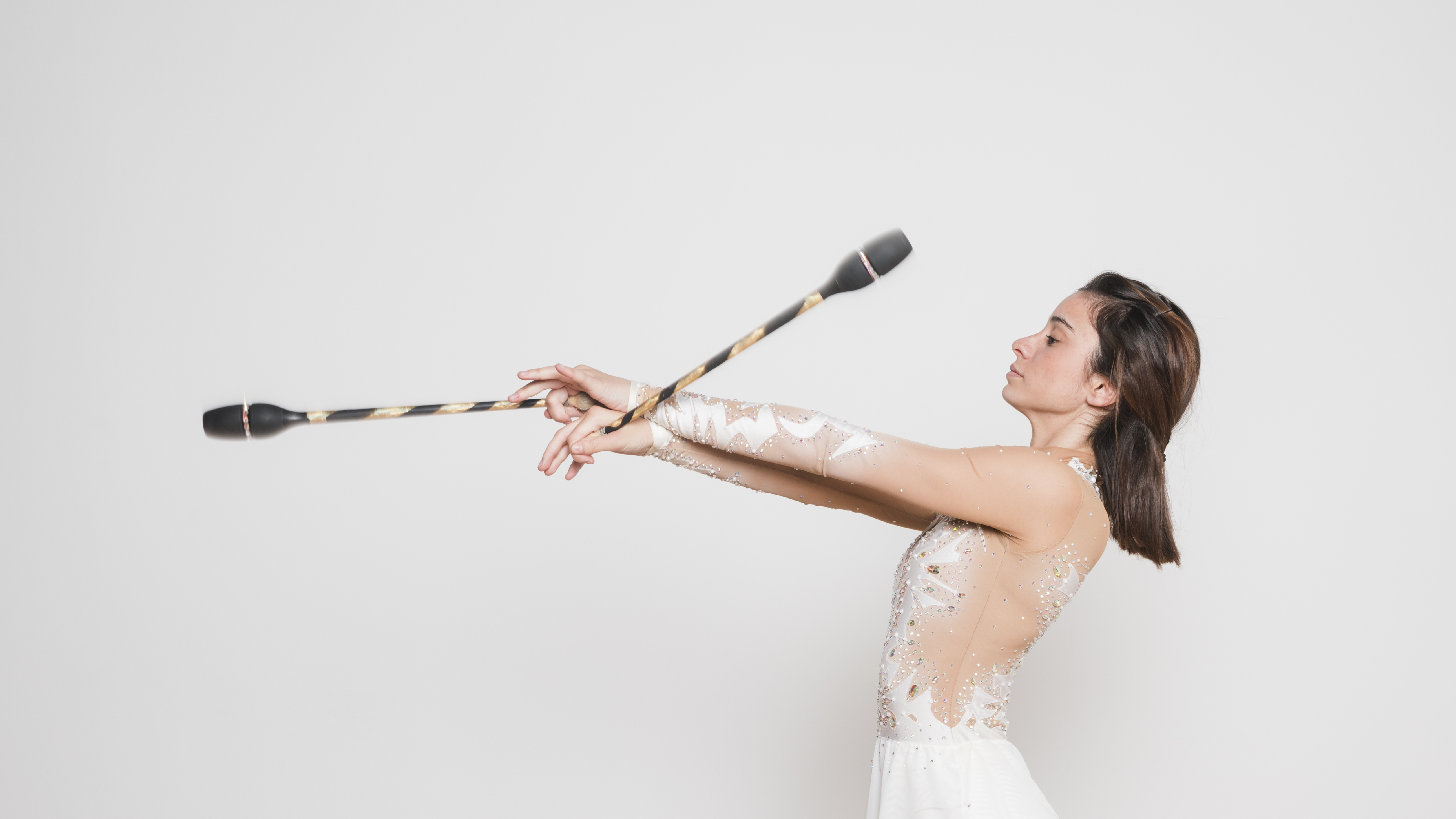 Twirling (freepik)
