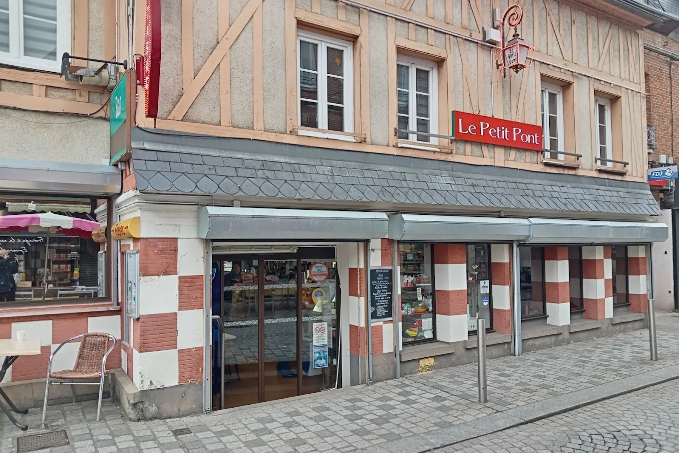 Le Petit Pont